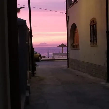 La Raja Apartment *
